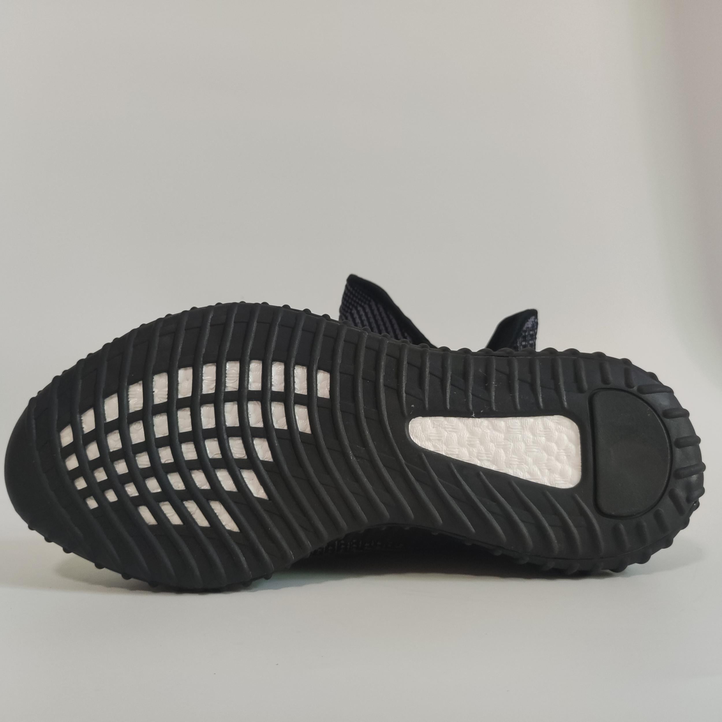 Men's Lace up Sneakers Lightweight Athletic Shoes