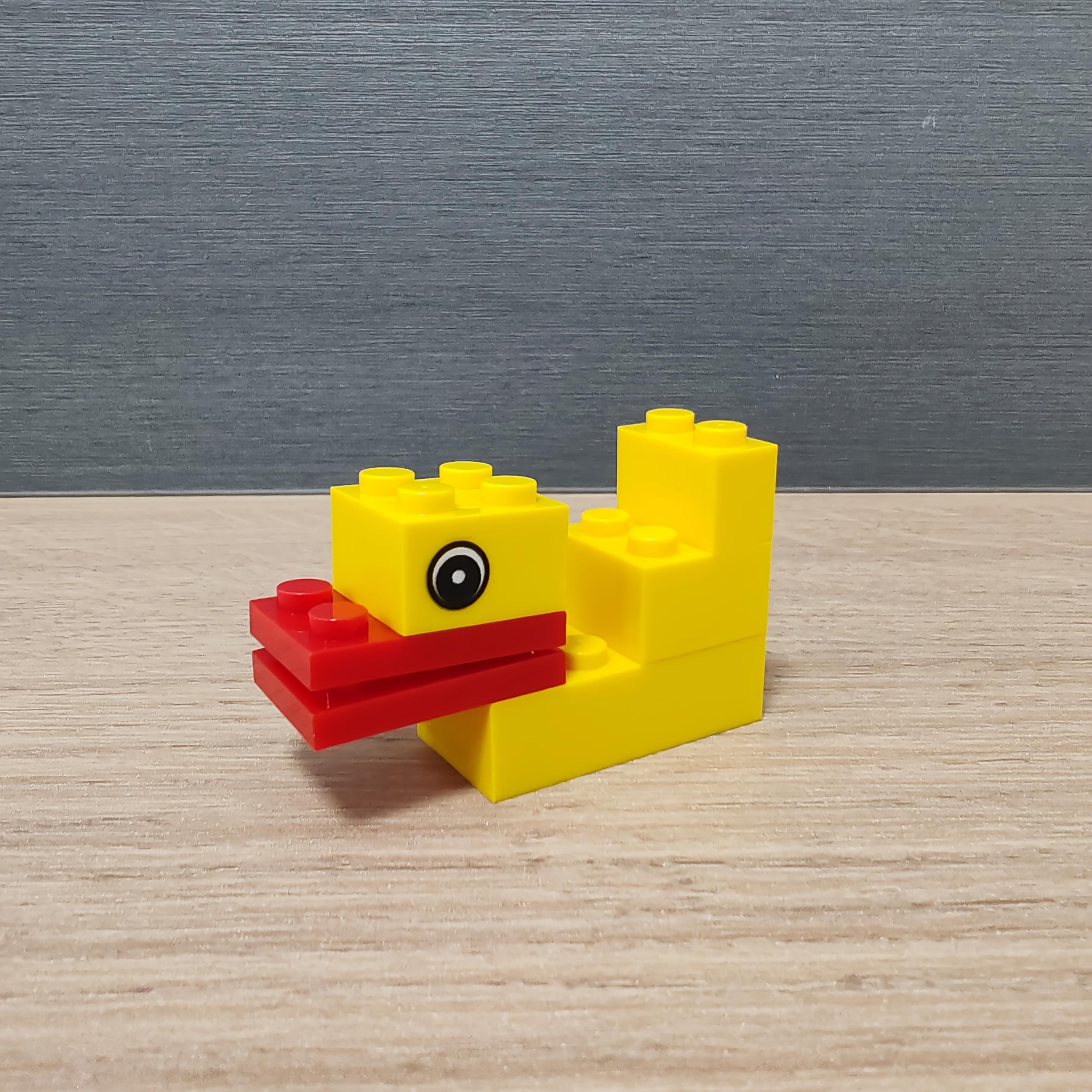 MOC Yellow Duck DIY Assembly Shapes Develops Intelligence Toy