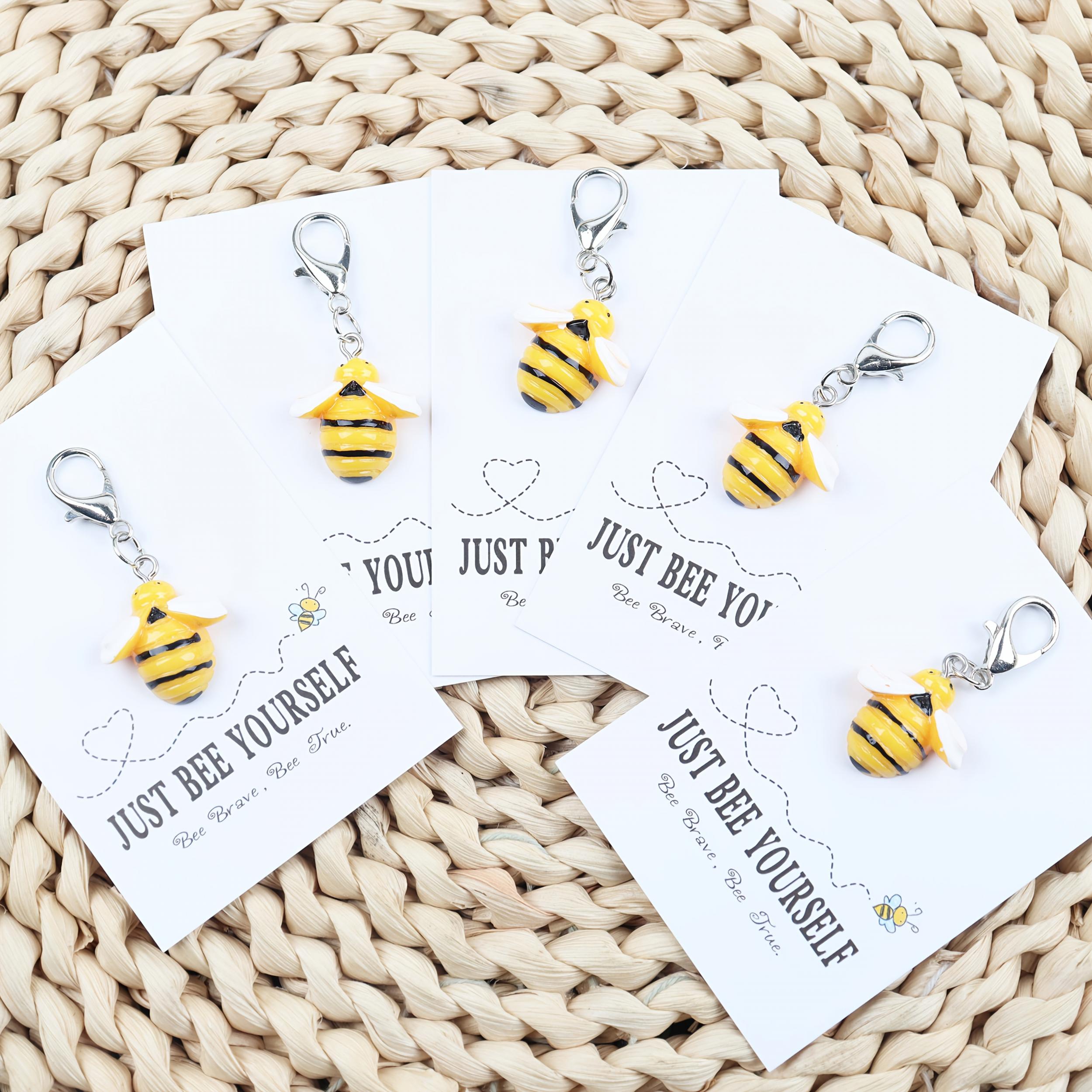 5pcs Cartoon Bee Keychains with Gift Cards - Ideal Gift for Friends