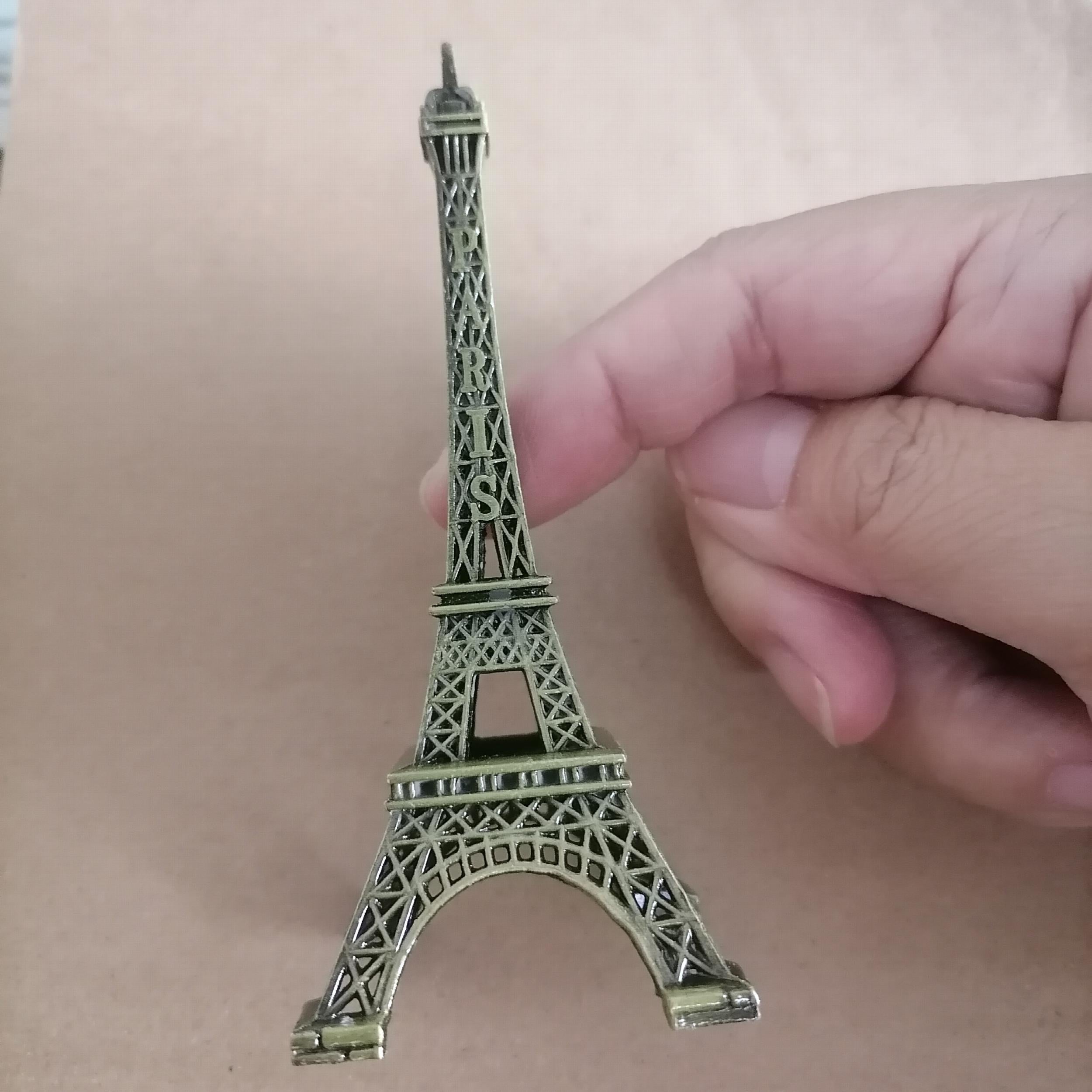 Paris Eiffel Tower Model Metal Crafts Home Decoration Ornament