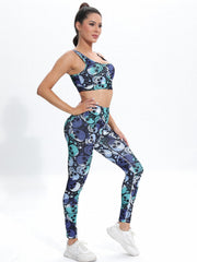 Skull Graphic Yoga Set Sports Crop Top & High Waist Leggings Outfit