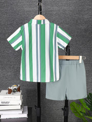 Vertical Stripe Pattern Boy's 2pcs Short Sleeve Shirt & Shorts Set