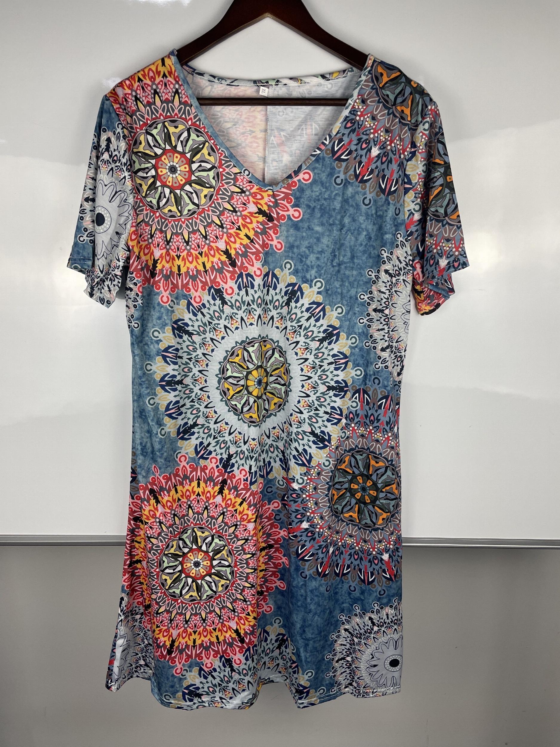 Women's Plus Tile Print V Neck Stretch Dress