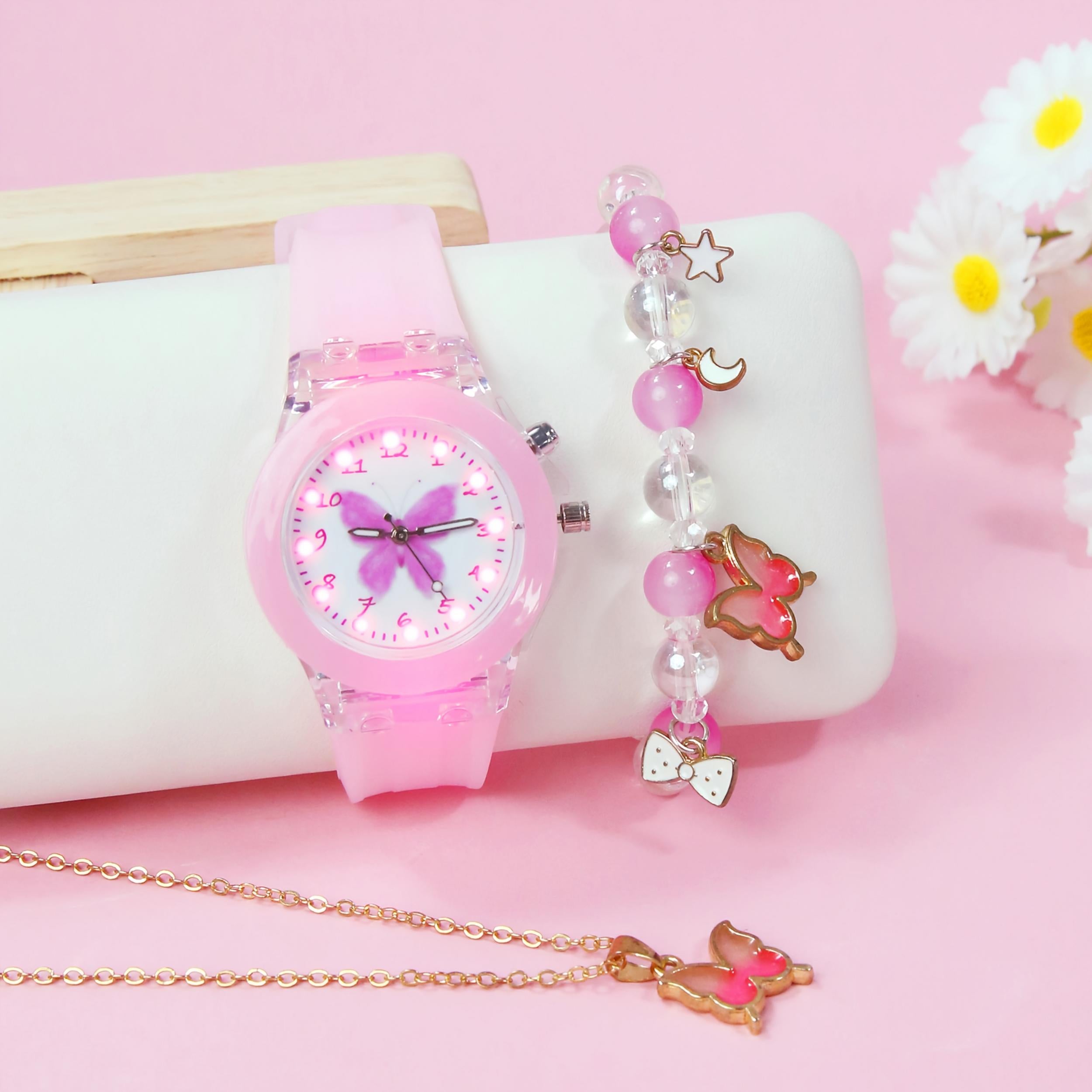 3pcs Girls' Quartz Watch Bracelet Set and Sweet Style from Europe and America