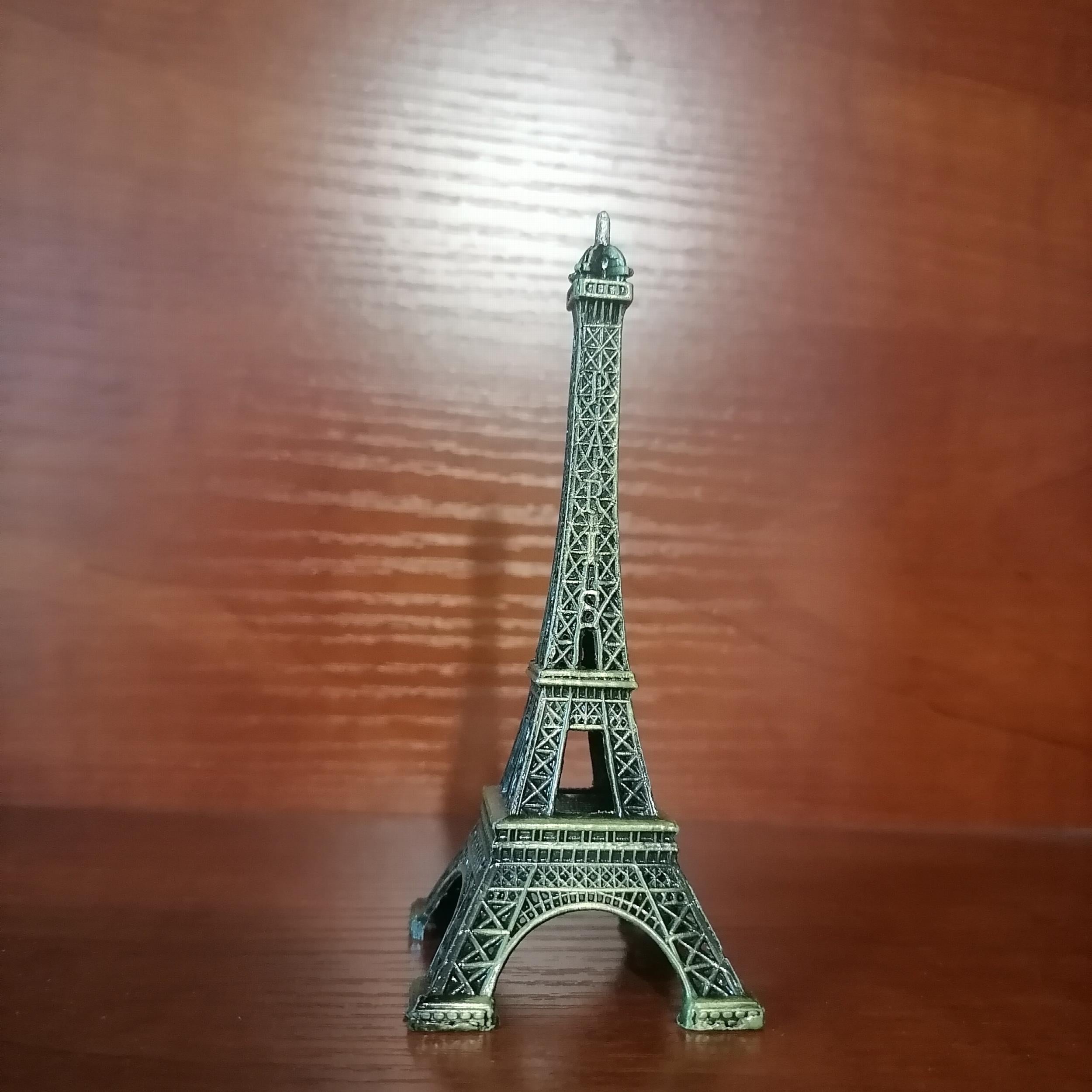 Paris Eiffel Tower Model Metal Crafts Home Decoration Ornament