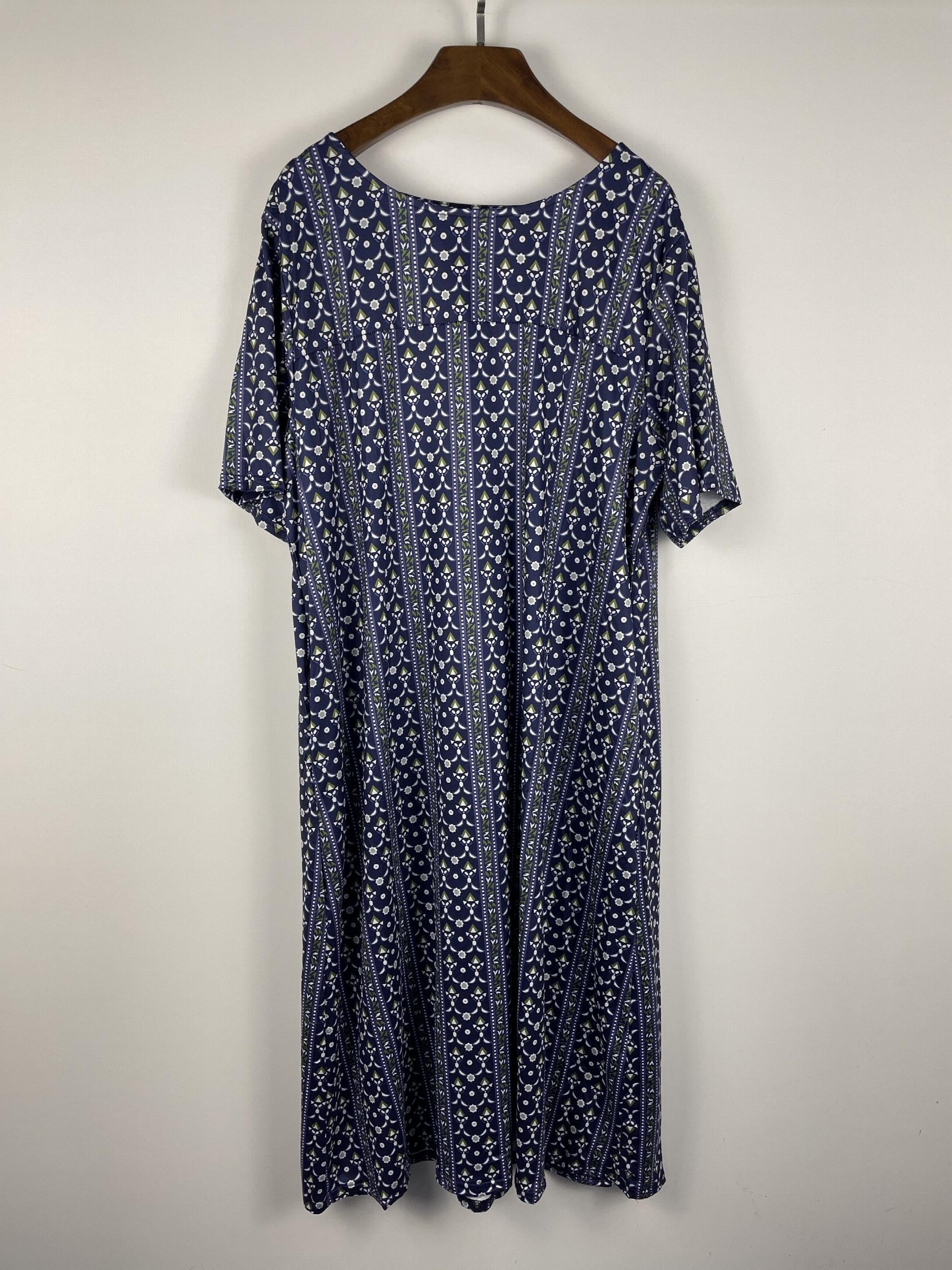 Floral Print Boho Plus Dress Short Sleeve Round Neck Pockets