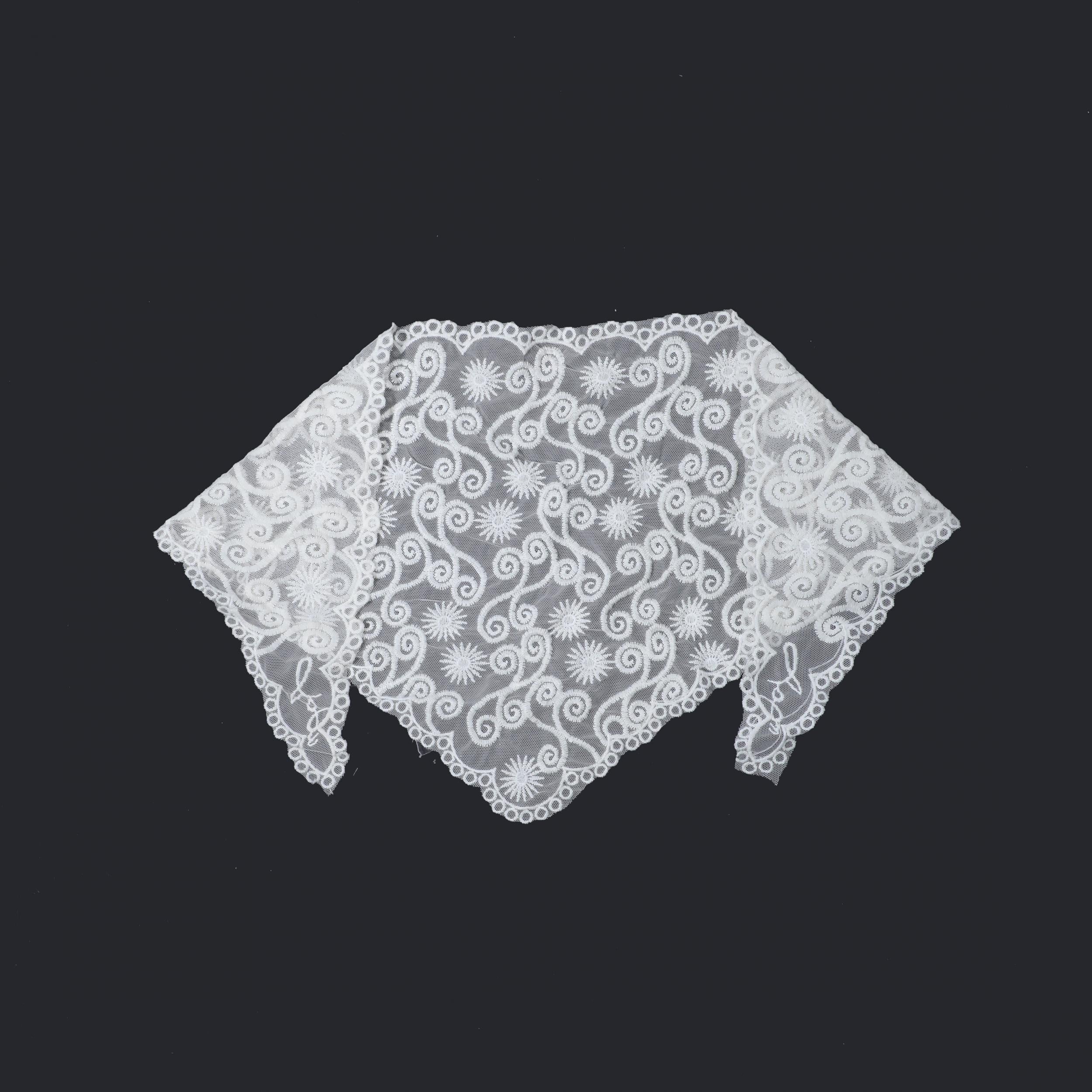 Vintage Lace Triangle Scarf Solid Wave Sun Embroidery Mantilla Head Covering