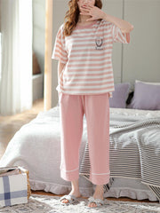 Stripe Print Pajamas Set Short Sleeve Crew Neck Top & Cropped Pants