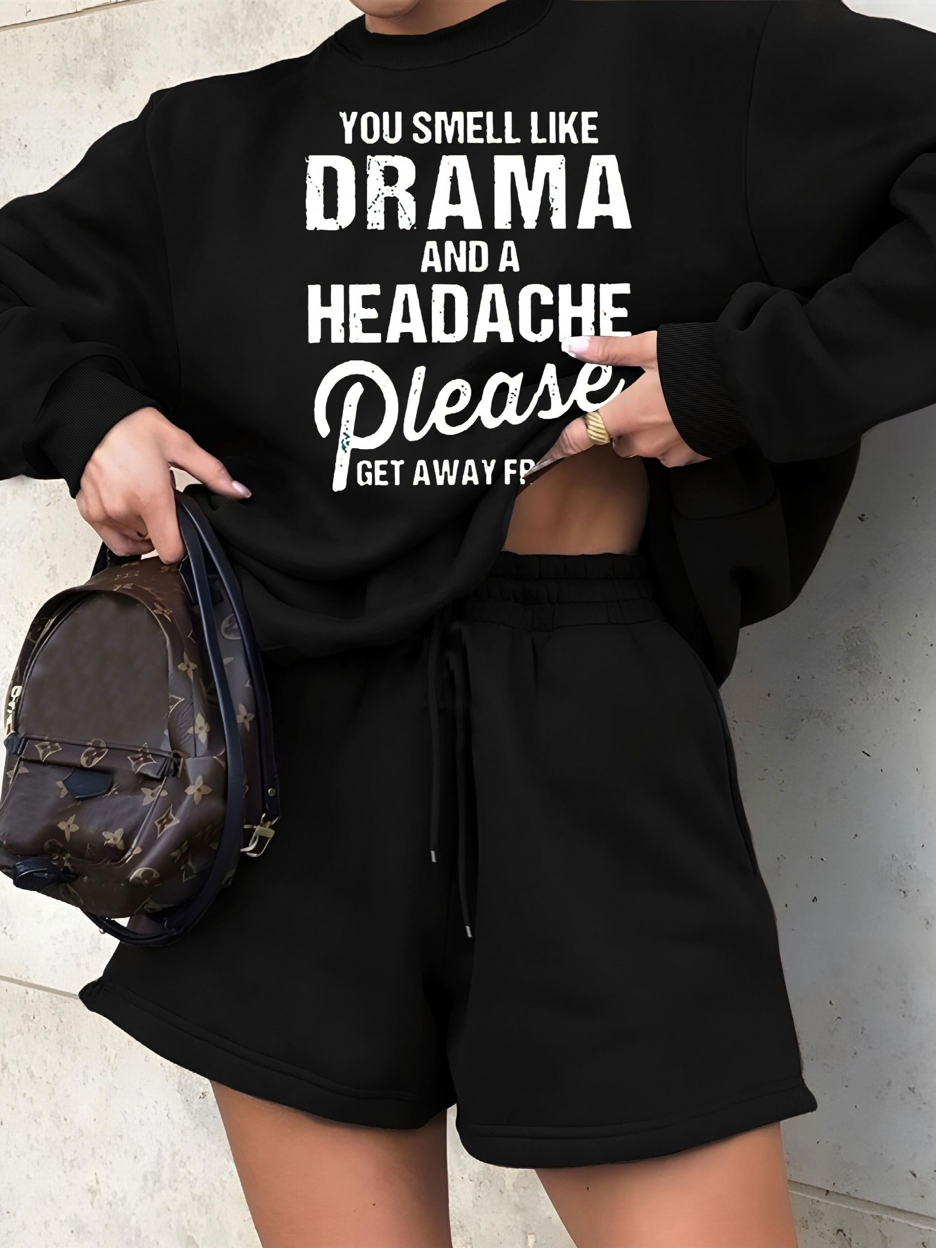 Slogan Print Fleece Pullover Top & Drawstring Shorts Outfit Set