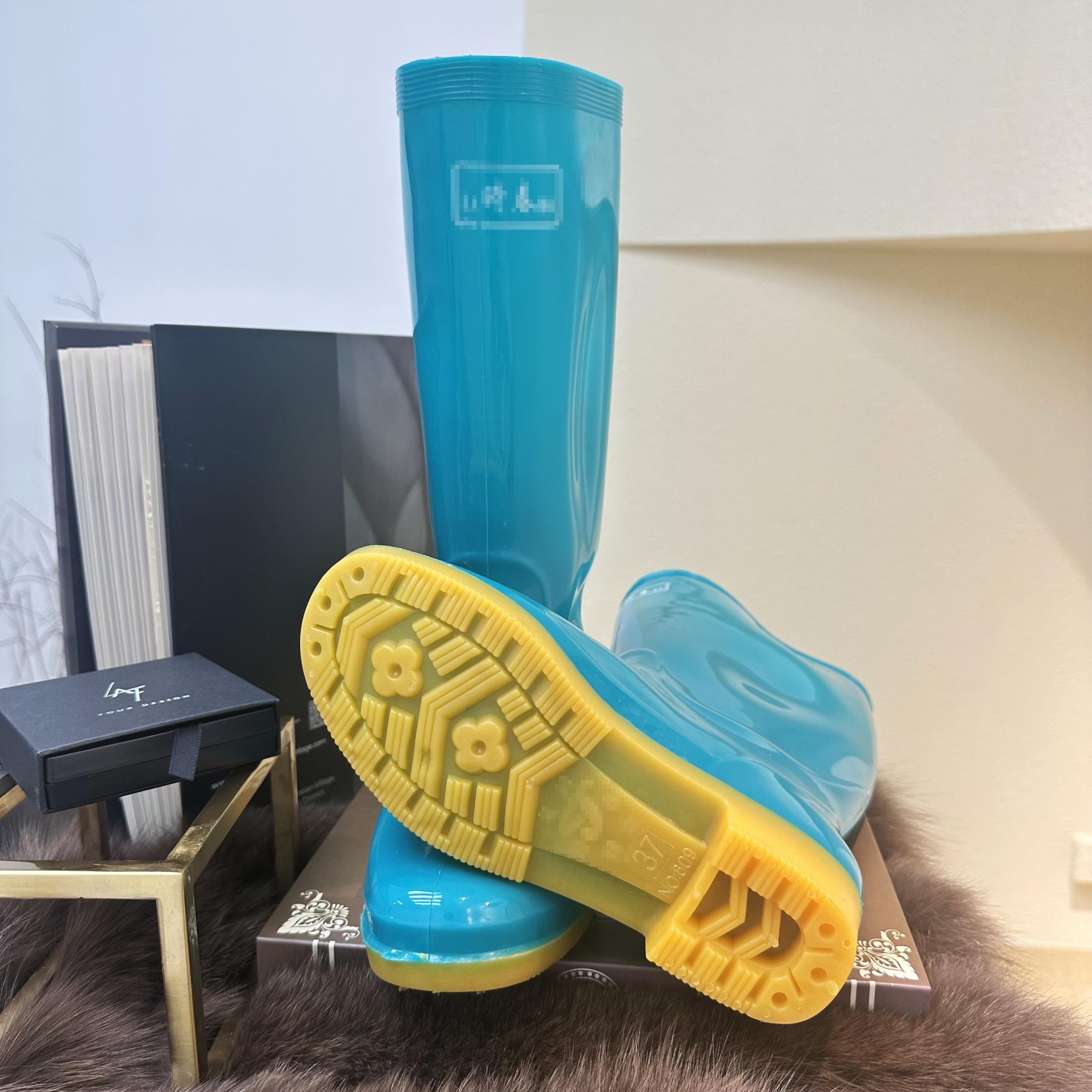 Women's High Top Rain Boots Waterproof & Wear-resistant