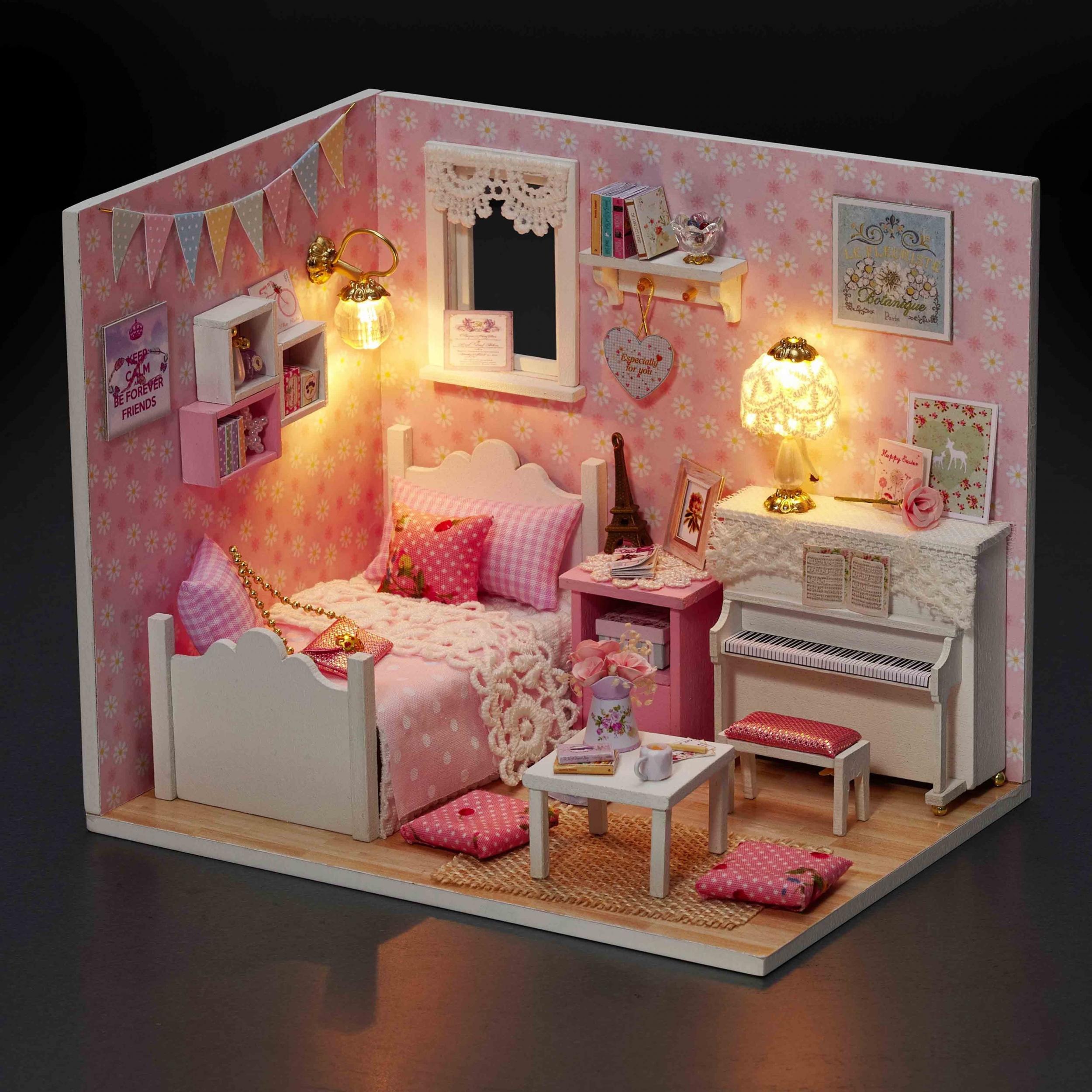 24 Scale Mini Dollhouse Kit with Room Accessories and Furniture