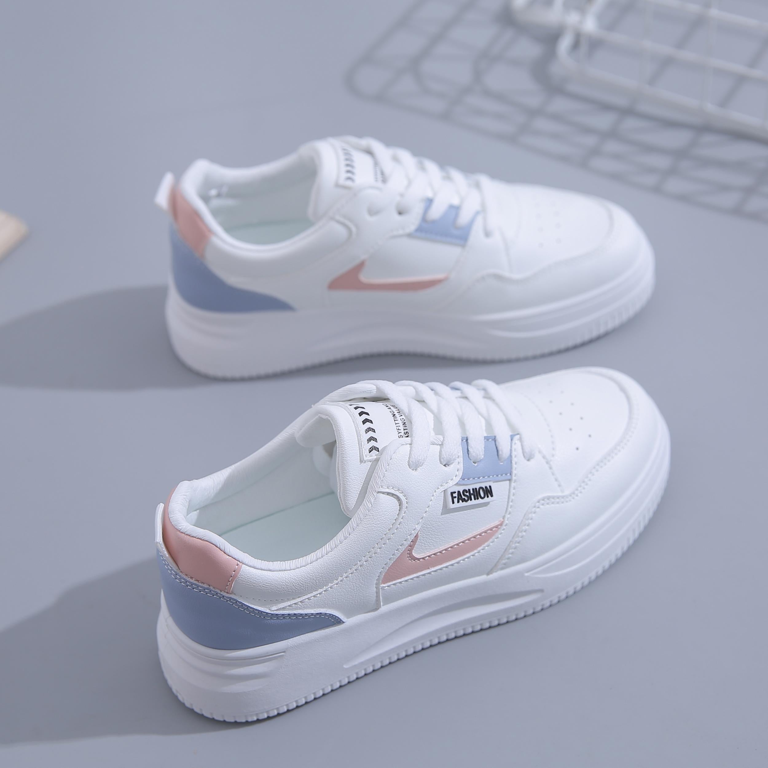 Women's Classic Low Top Skate Shoes Casual Lace Up Outdoor Shoes