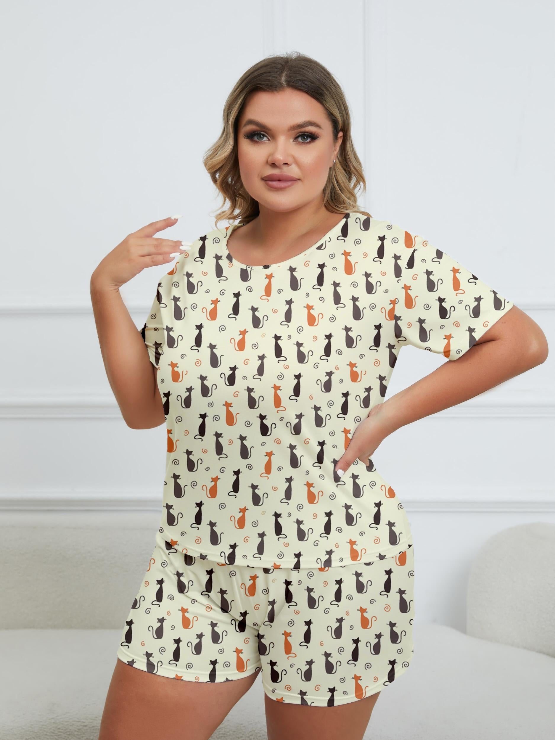 Cartoon Cat Print Tee & Shorts Pajama Set