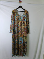 Graphic Print Long Sleeve V Neck Maxi Dress