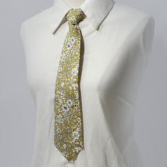 2pcs Floral Yellow Bow Tie Set College Style Adjustable Neckties