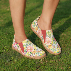 Women's Floral Printed Slip-On Canvas Shoes Low Flat Casual Comfy Travel Shoes