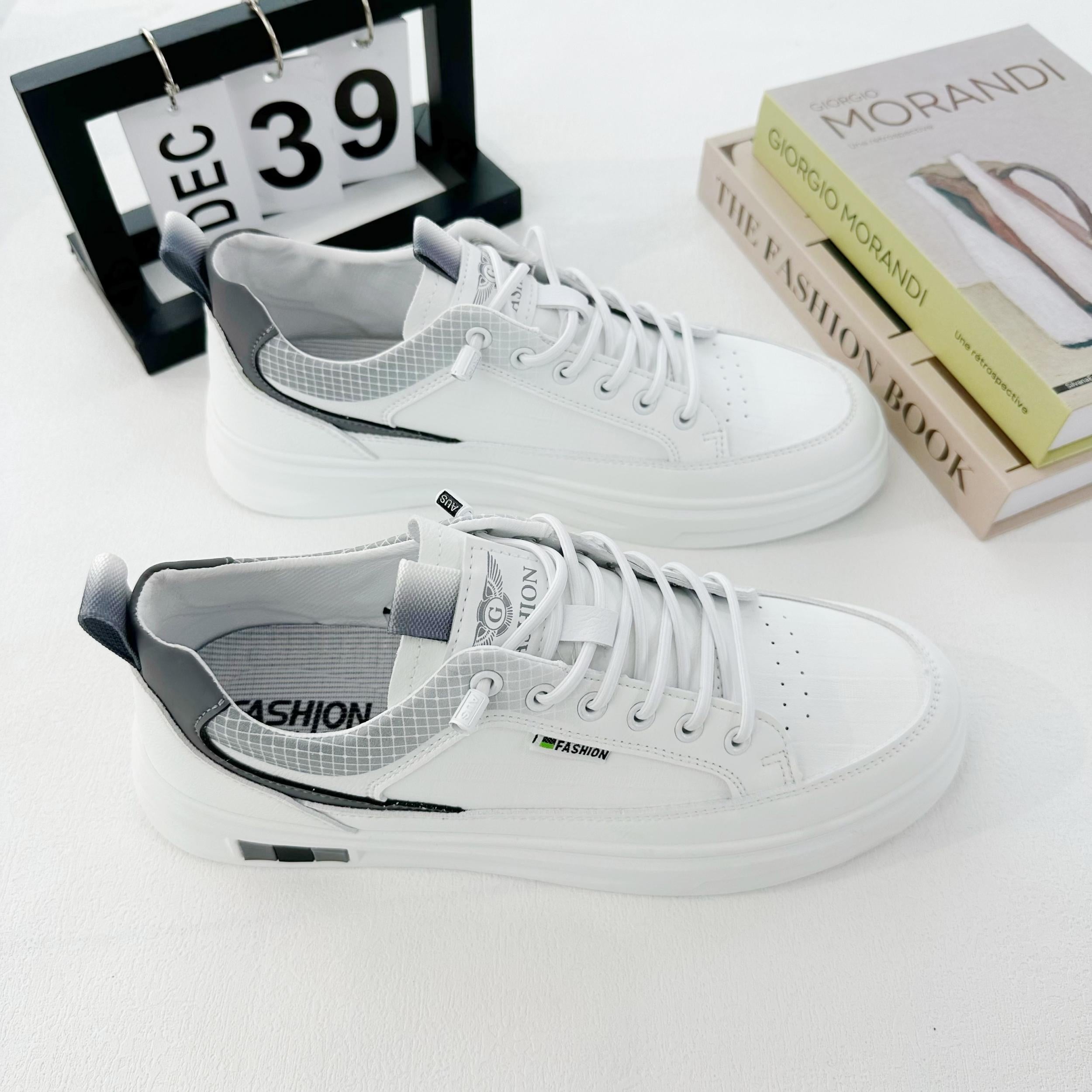 Men's Lace up Skate Shoes with Good Grip