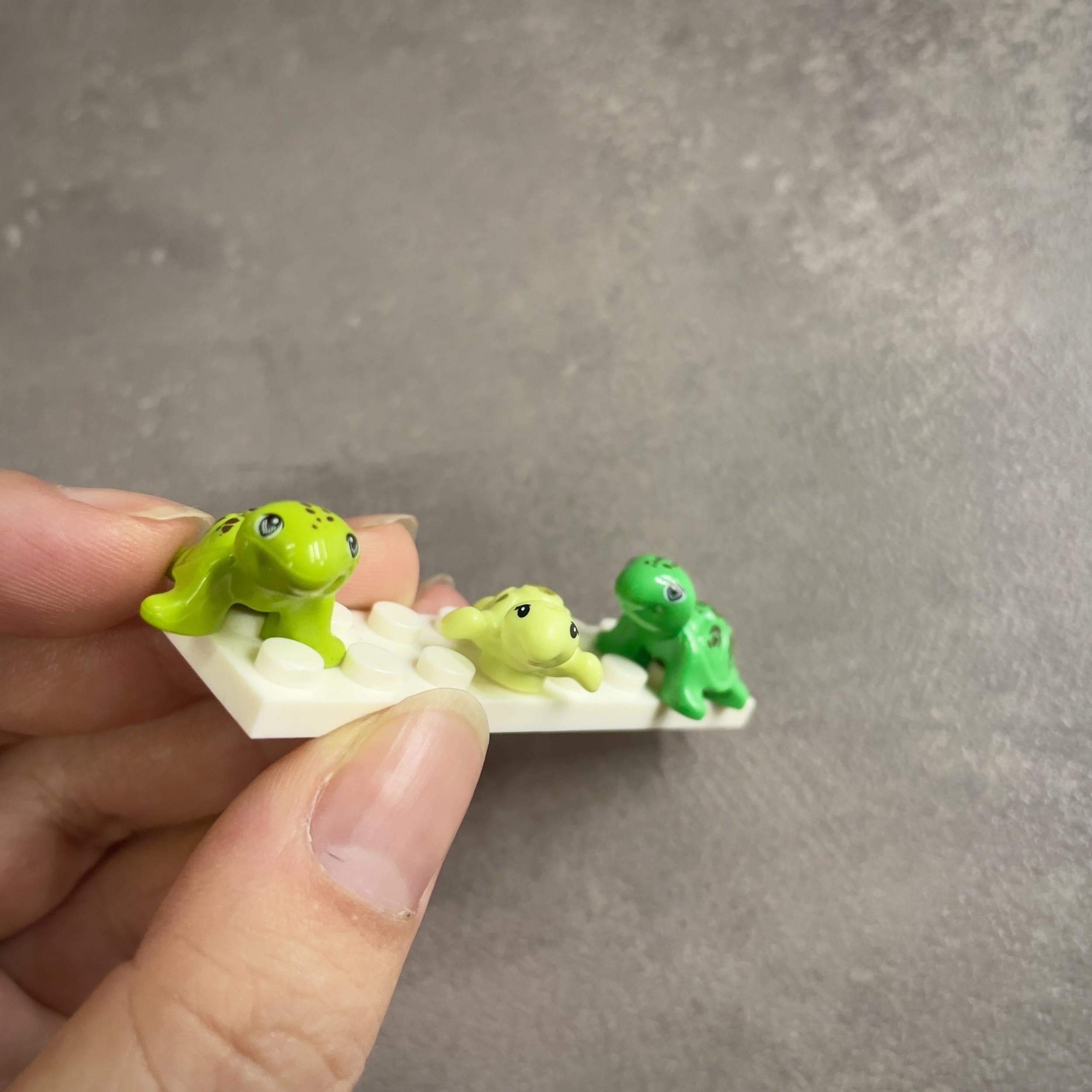 Sea Turtle Family Small Building Blocks Set