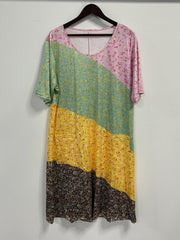 Colorblock Print Short Sleeve Plus Size Dress with Pockets