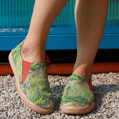 Floral Printed Slip-On Canvas Shoes Round Toe Casual Outdoor Travel Shoes