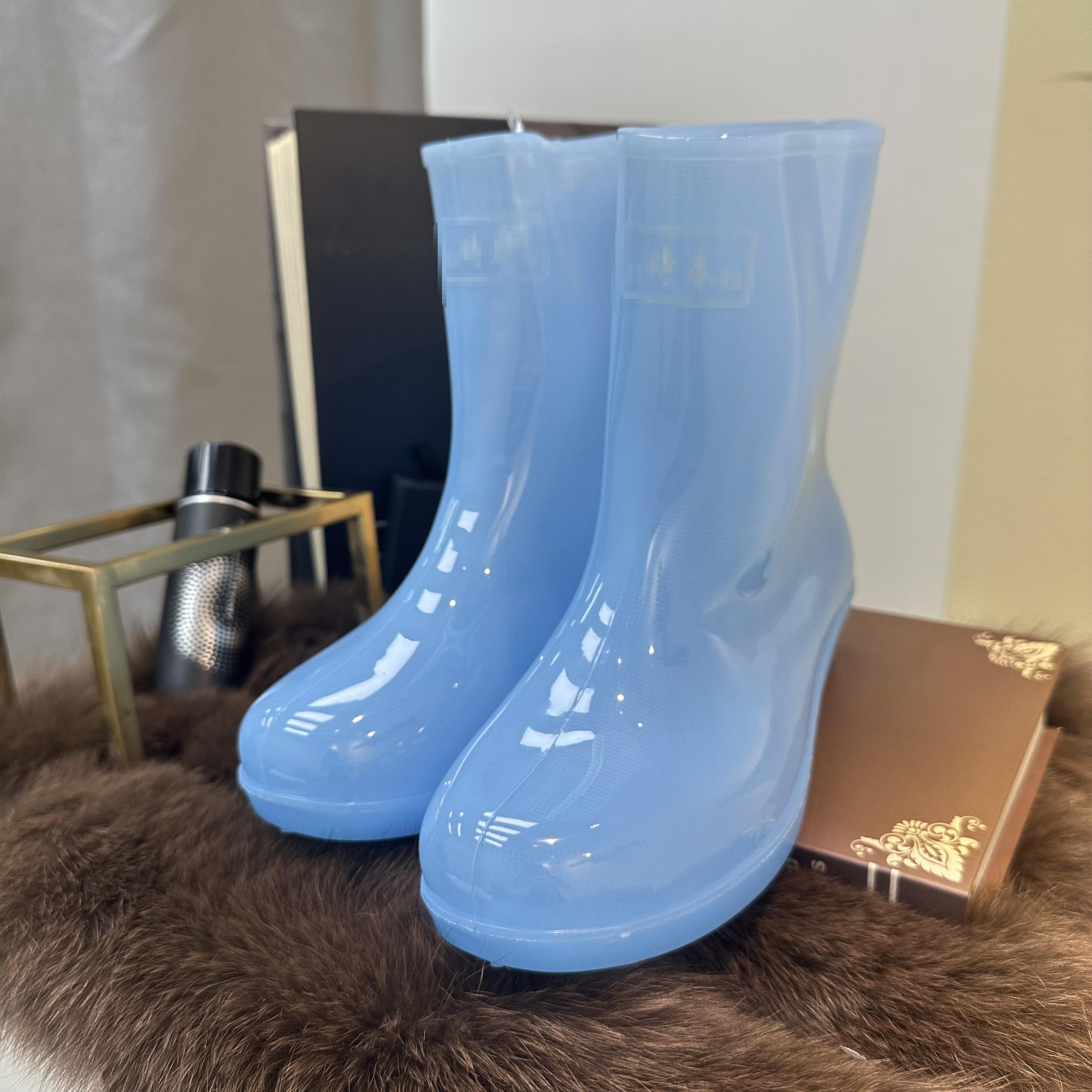 Women's High Top Rain Boots Waterproof Wear Resistant Comfortable Non Slip