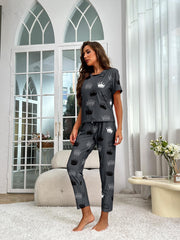 Crown Print Pajama Set Short Sleeve Crew Neck Top & Elastic Waistband Pants