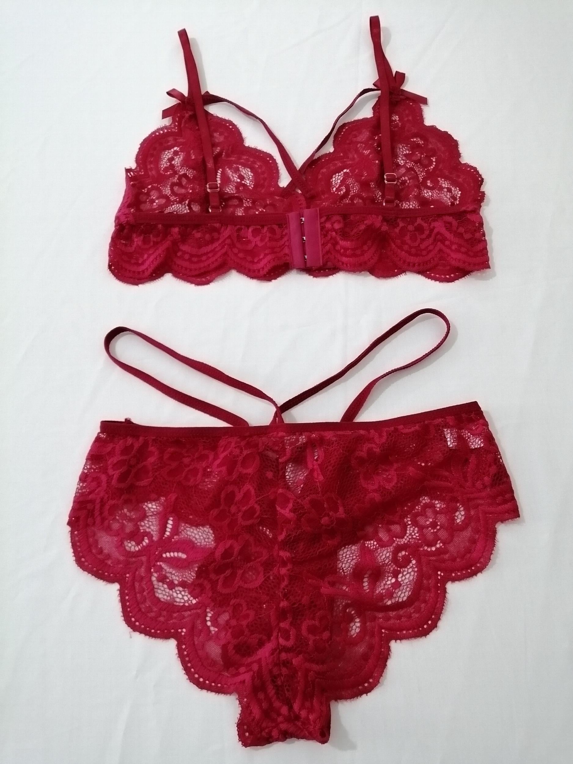 Romantic Lace Lingerie Set Scallop Trim Triangle Bra & Panties