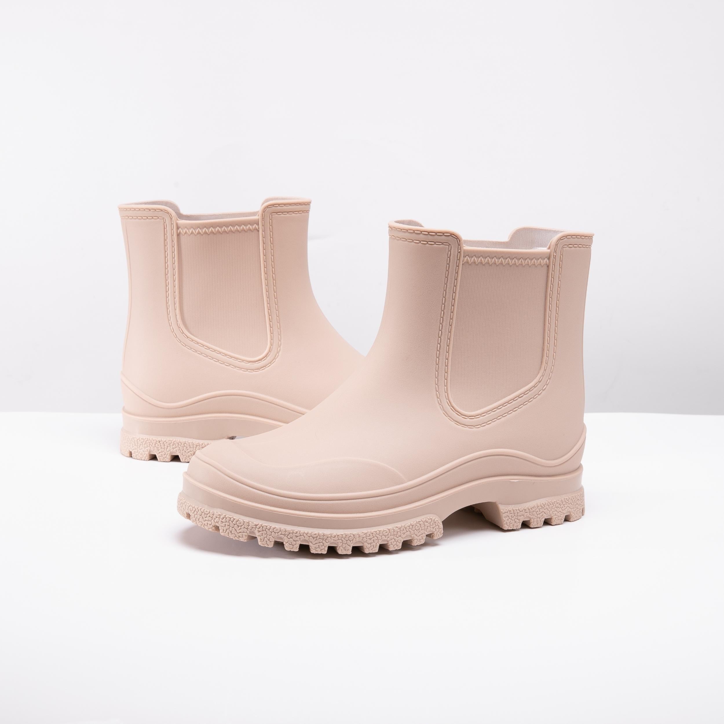 Solid PVC Non Slip Wear Resistance Rain Boots Waterproof Soft Sole