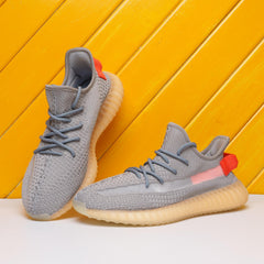 Men's Lace up Sneakers Lightweight Athletic Shoes