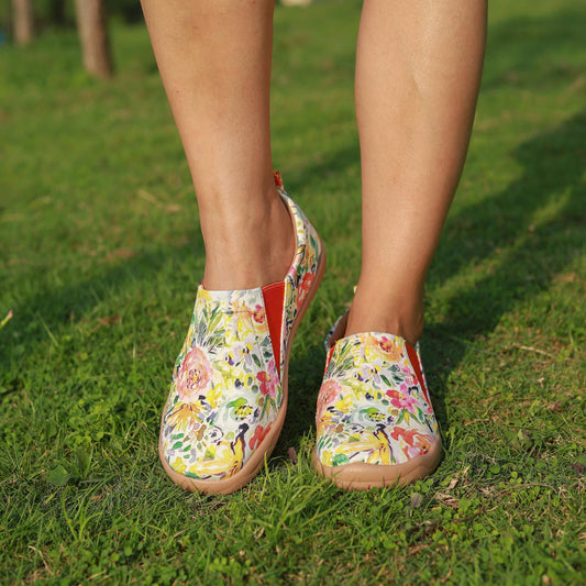 Women's Floral Printed Slip-On Canvas Shoes Low Flat Casual Comfy Travel Shoes