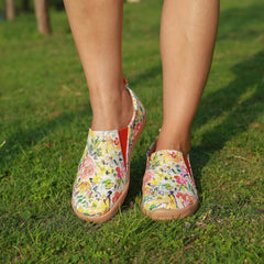 Women's Floral Printed Slip-On Canvas Shoes Low Flat Casual Comfy Travel Shoes