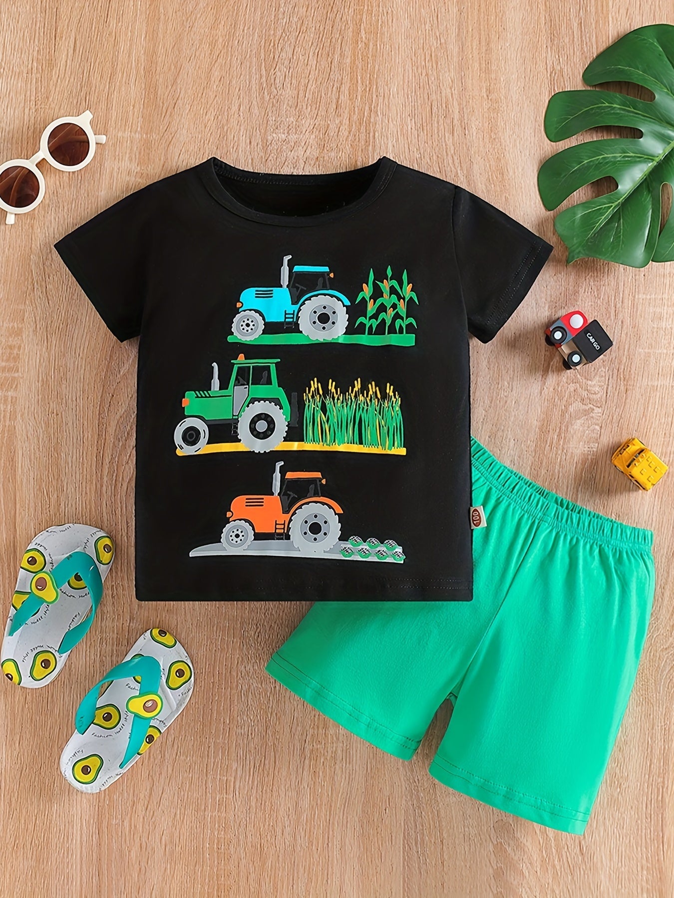 Boys Tractors Print T-shirt & Shorts Summer Outfit