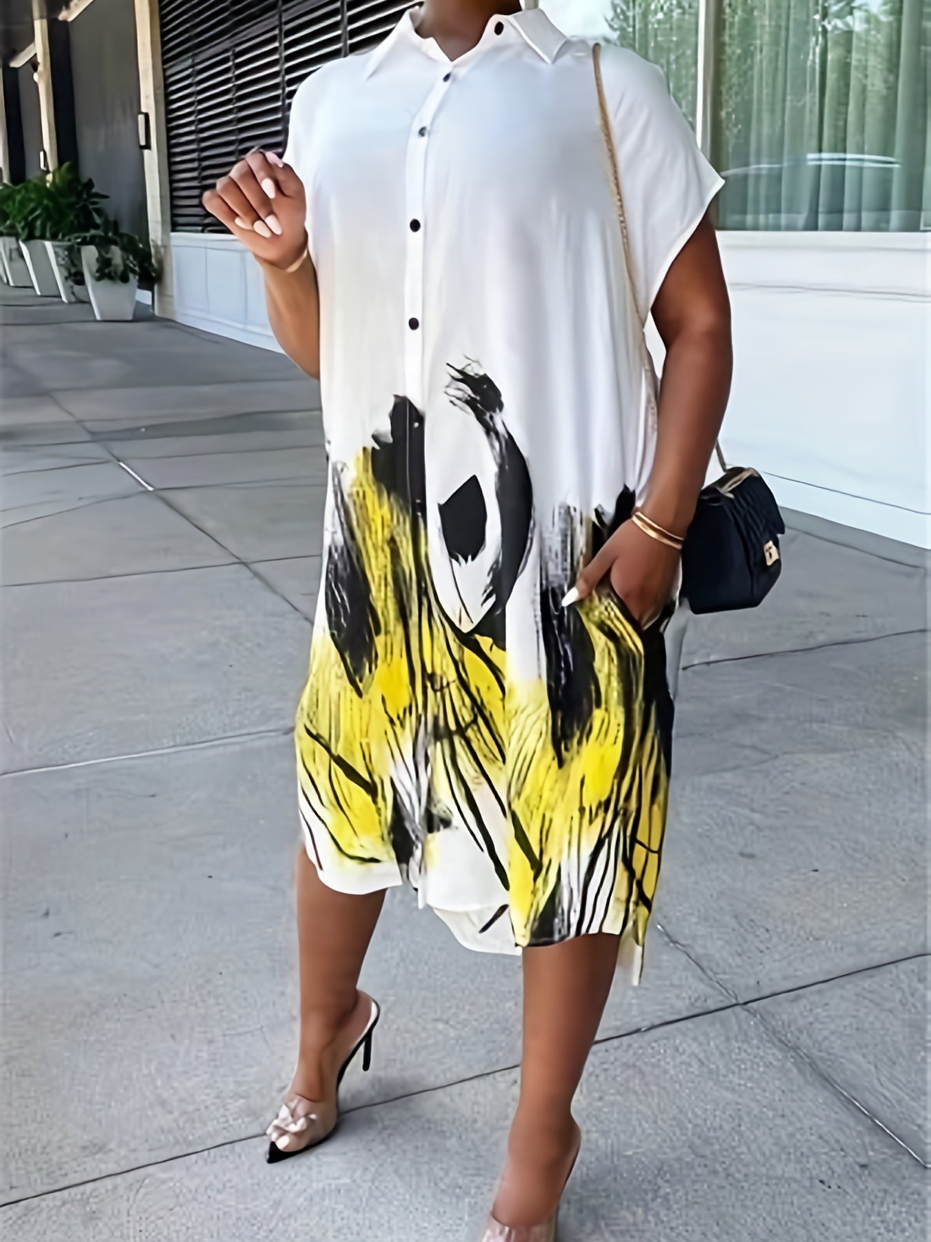  Art Strip Print Half Sleeve V Neck Dress