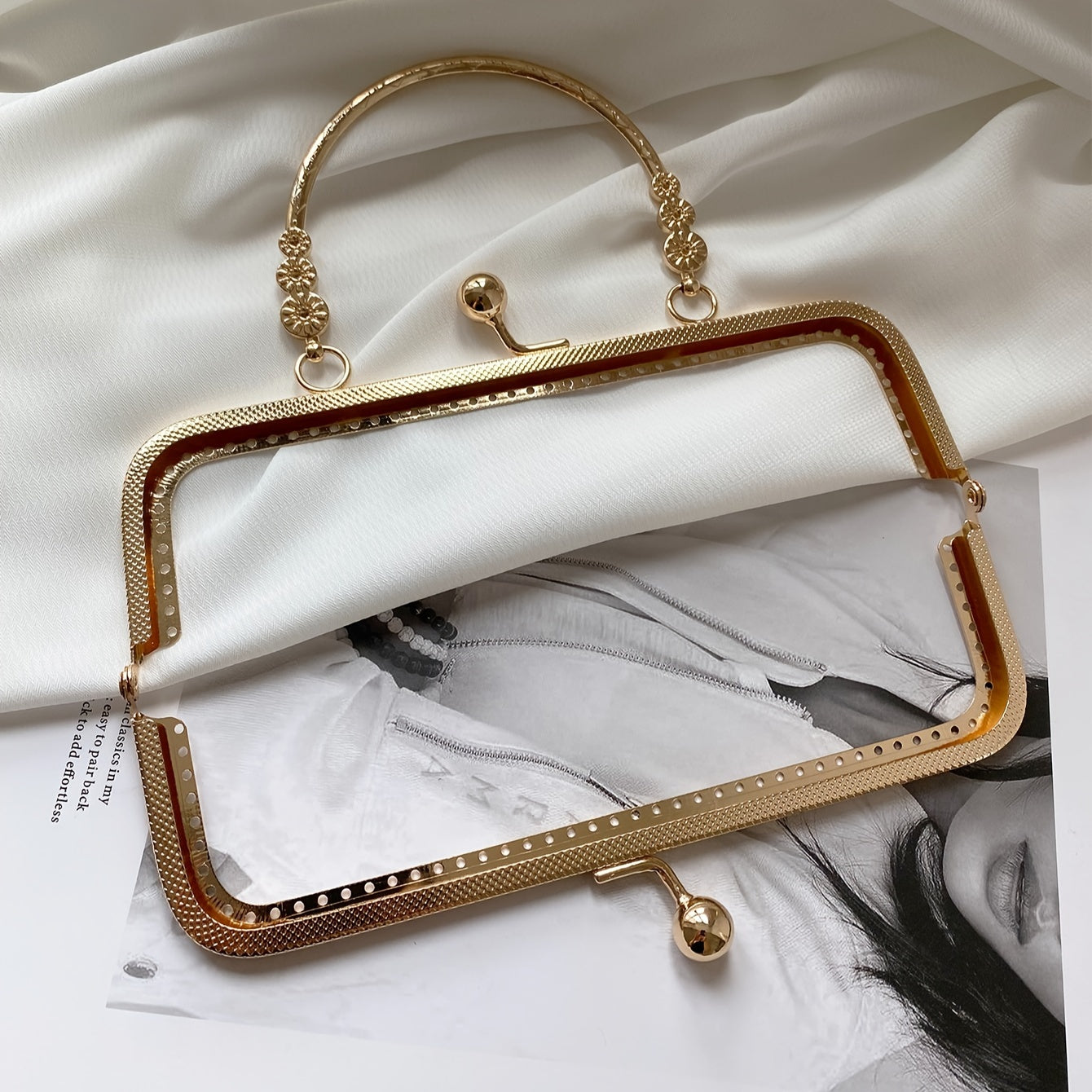 Women's Vintage High Value Bag Pouch Clip Accessories