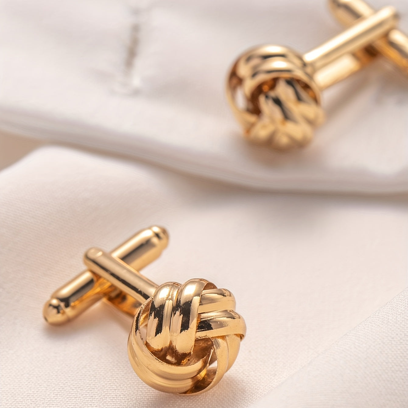 Fried Dough Twists Cufflinks Sleeve Nails Hollow Out Fashionable Men's Cufflinks