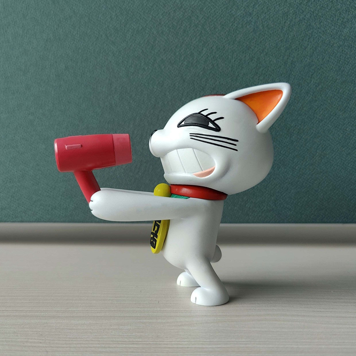 Quirky Lucky Cat Anime Figurines - Collectible Models