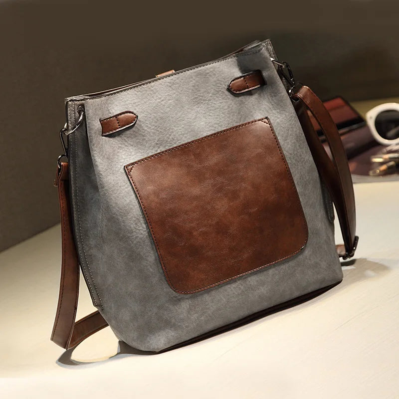 Lady Tassel Shoulder Bag Flap Bag with Tassel Detail