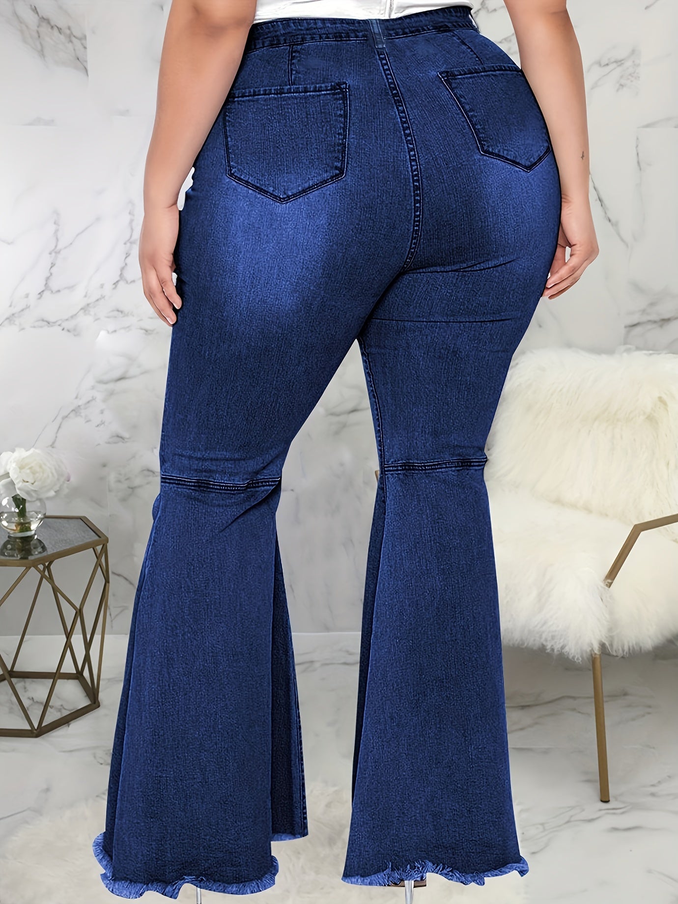 Women's Plus Size High Rise Flared Leg Jeans