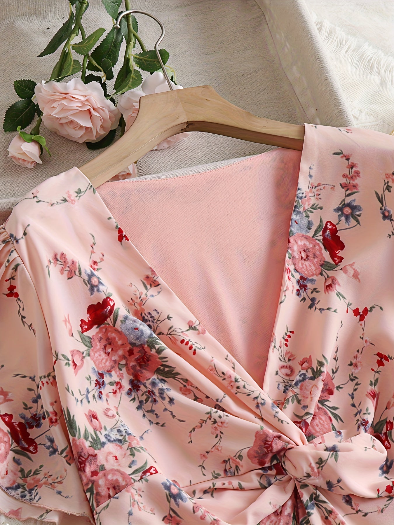  Floral Print Short Sleeve V Neck Dress