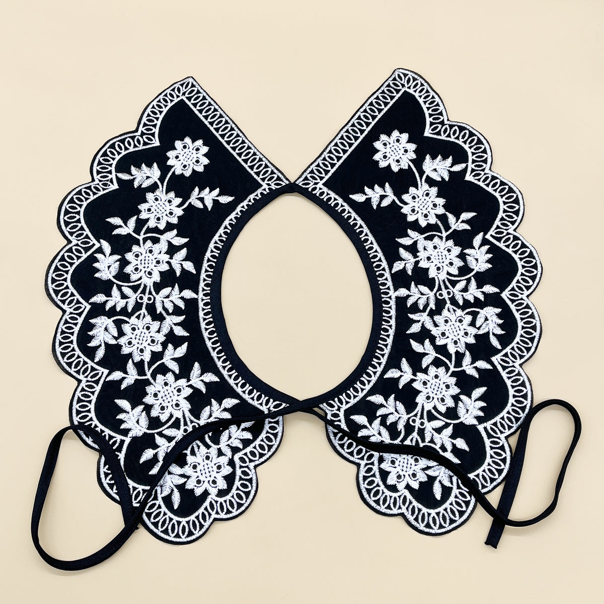 Embroidery Tie up Shoulder False Collar Classic Beauty Dickey Collar