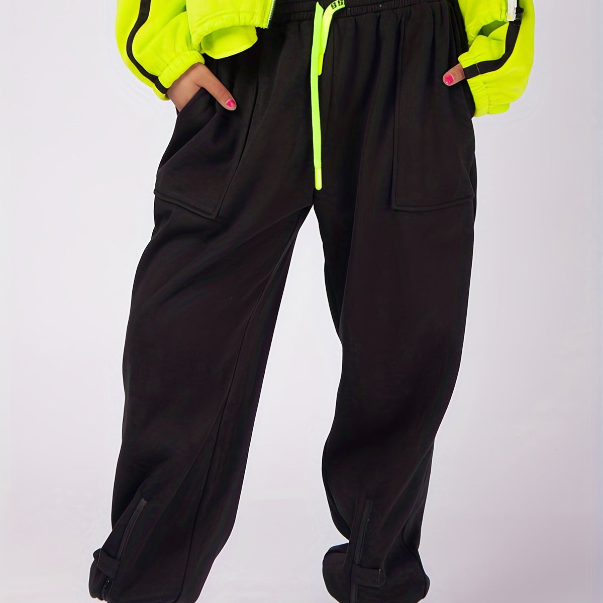  Solid Elastic Drawstring Tapered Leg Pants With Pockets