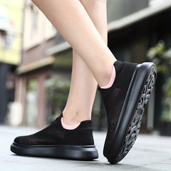 Women's Breathable Slip On Sneakers Lightweight Low Top Shoes