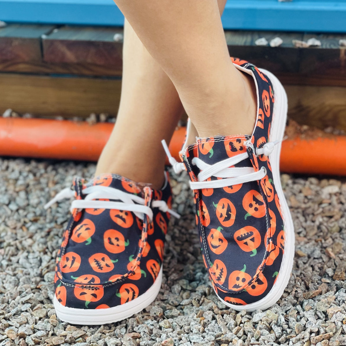 Women's Pumpkin Printed Lace Up Low Slip On Lightweight Flat Shoes