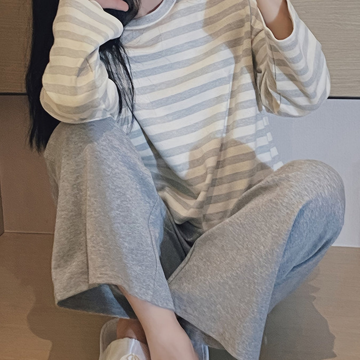 Stripe Print Pajama Set Long Sleeve Top & Lounge Pants Women's Sleepwear