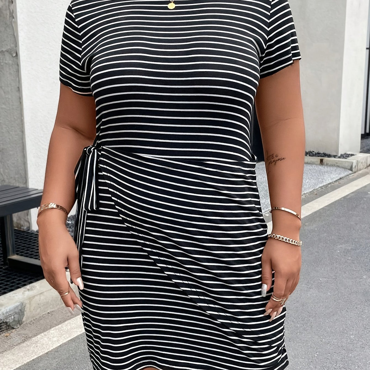  Casual Stripe Print Short Sleeve Wrap Bodycon Dress