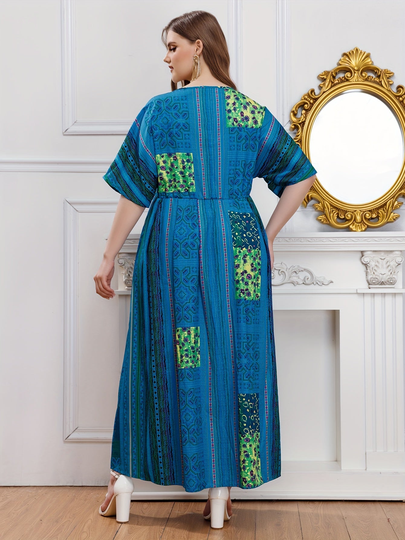  Ethnic Print Batwing Sleeve Maxi Dress