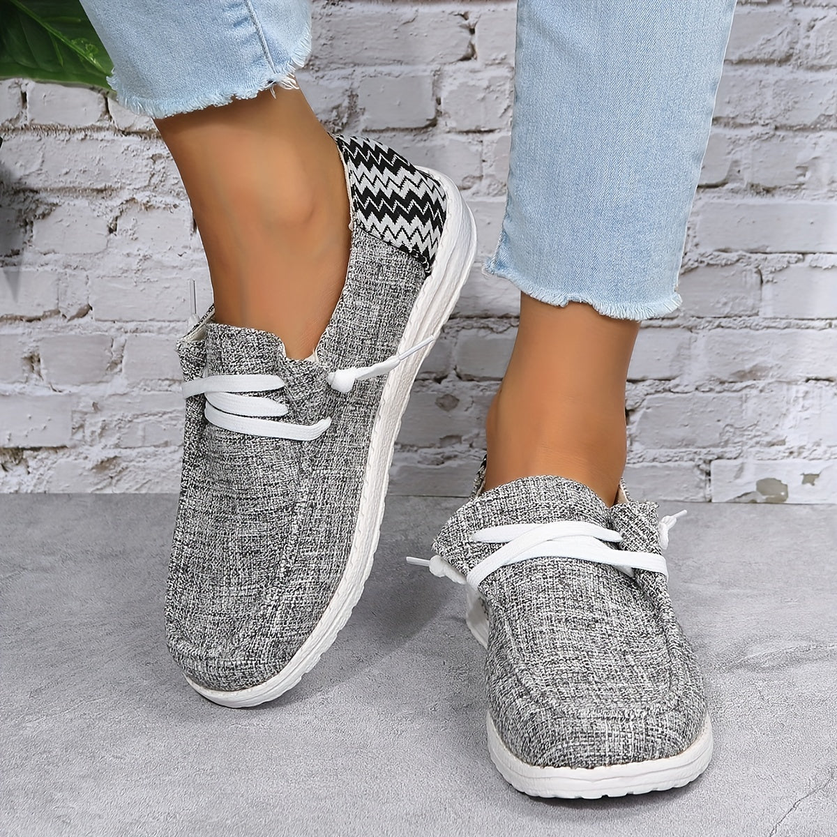 Women's Flat Canvas Shoes Casual Low Top Walking Shoes