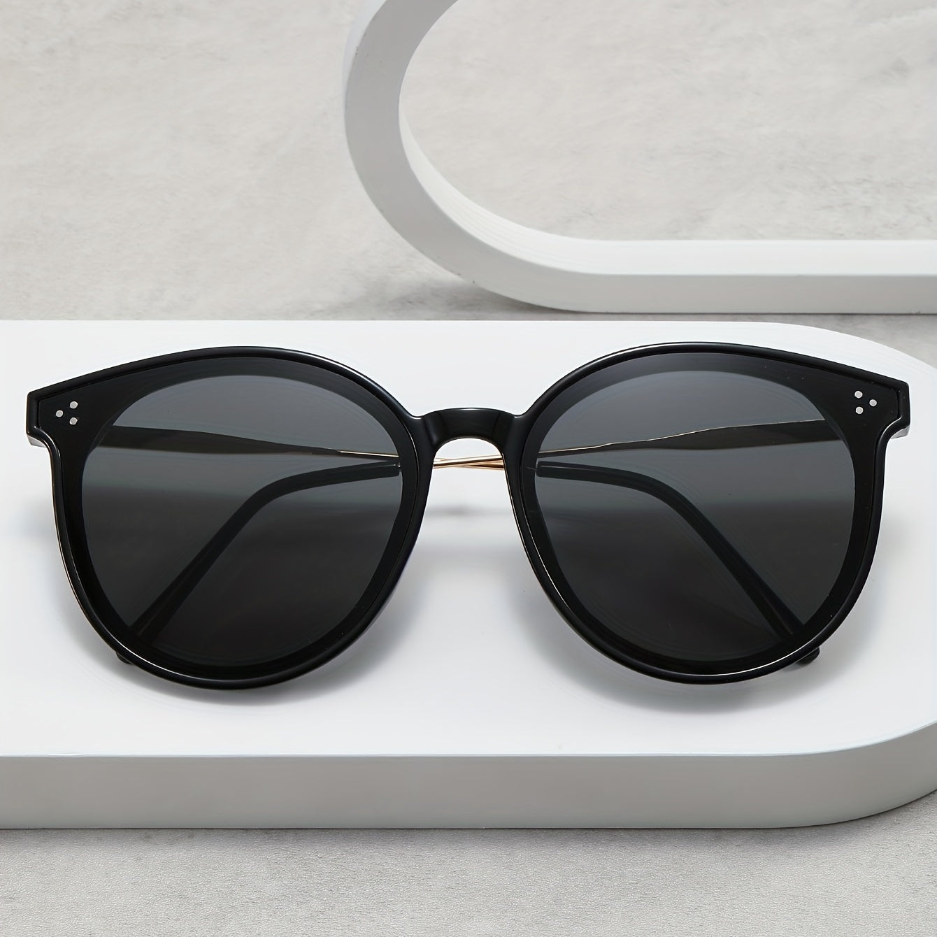 Men's Round Sunglasses UV Protection for Outdoor Sports
