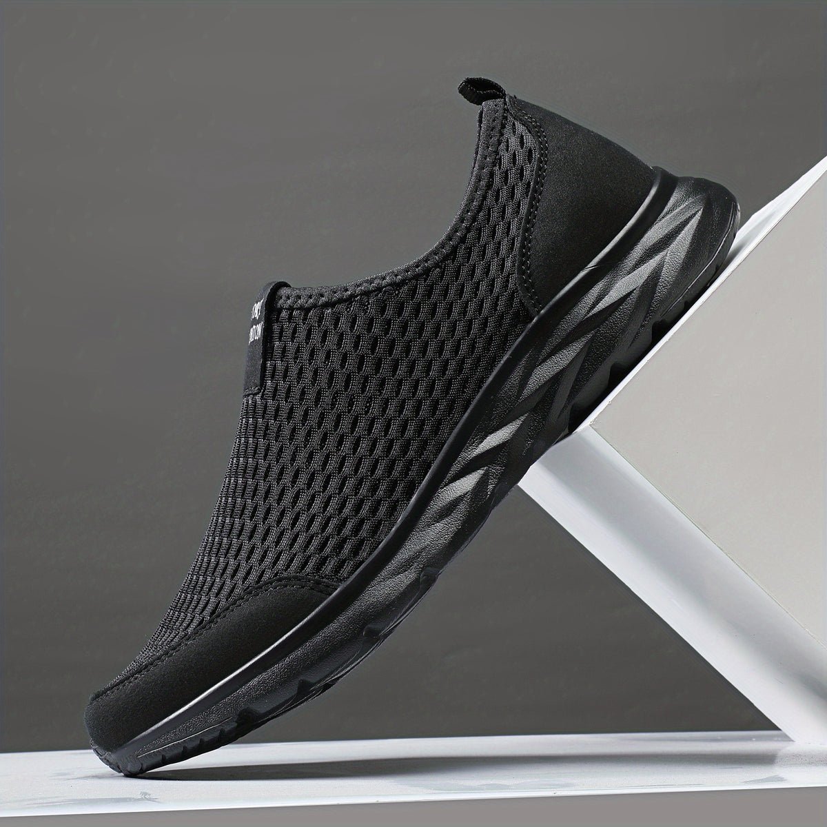 Men's Breathable Slip On Casual Shoes For Spring And Summer
