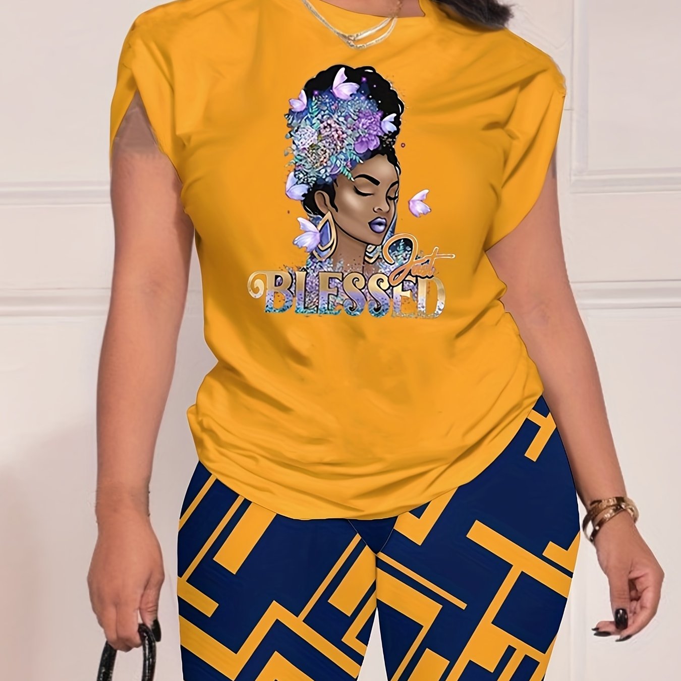 Women's Plus Cartoon Figure & Letter Print Tee & Shorts Outfits 2 Piece Set